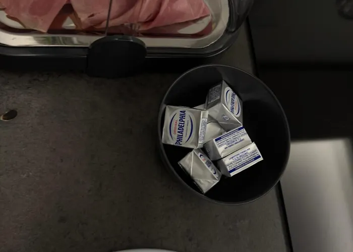 Amo' ベッド・アンド・ブレックファスト 4*